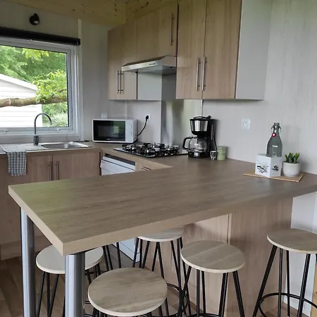 Le Rouge Gorge **** 10' Puy Du Fou Saint-Laurent-sur-Sèvre