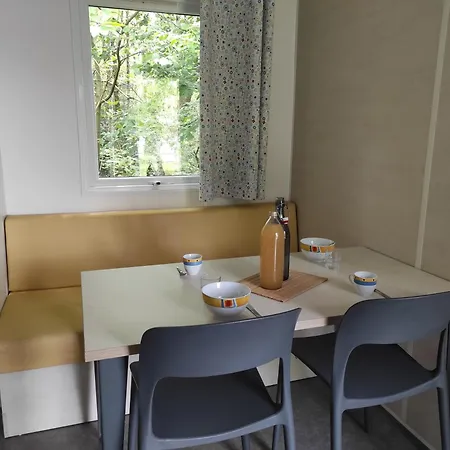 Le Rouge Gorge **** 10' Puy Du Fou Campingplatz 4*