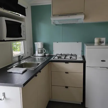 Le Rouge Gorge **** 10' Puy Du Fou Campingplatz Saint-Laurent-sur-Sèvre