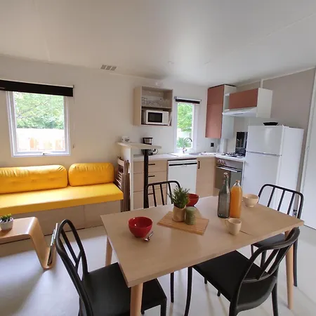 Le Rouge Gorge **** 10' Puy Du Fou Kemp