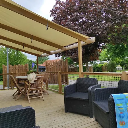 Le Rouge Gorge **** 10' Puy Du Fou Campingplatz Saint-Laurent-sur-Sèvre