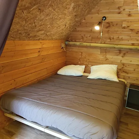 Campingplatz Le Rouge Gorge **** 10' Puy Du Fou 4*