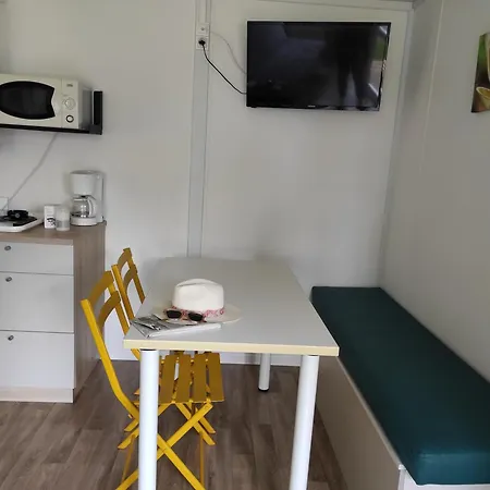 Campingplatz Le Rouge Gorge **** 10' Puy Du Fou 4*