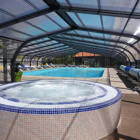 Kemp Le Rouge Gorge **** 10' Puy Du Fou Saint-Laurent-sur-Sèvre