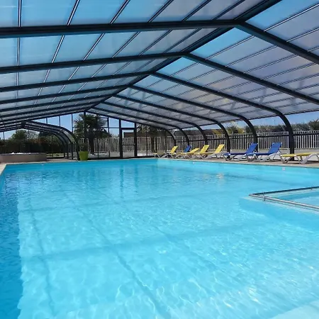 Le Rouge Gorge **** 10' Puy Du Fou