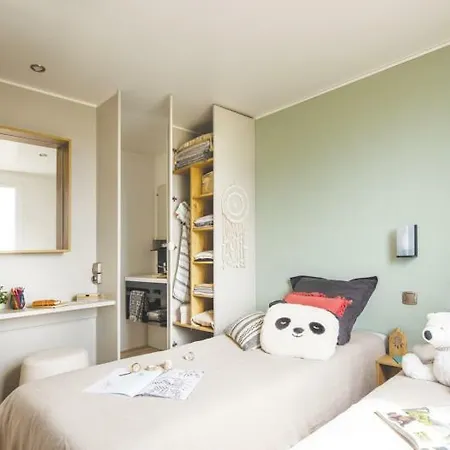 Kemp Le Rouge Gorge **** 10' Puy Du Fou