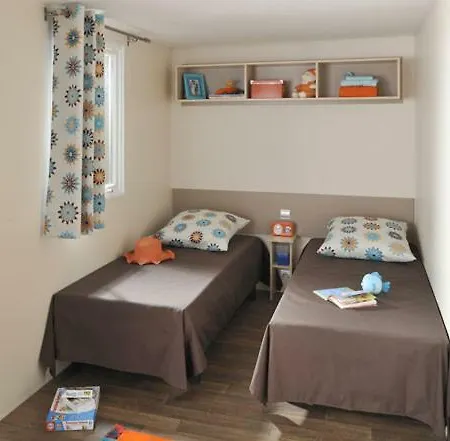 Le Rouge Gorge **** 10' Puy Du Fou