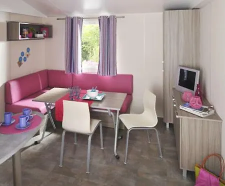 Le Rouge Gorge **** 10' Puy Du Fou Campingplatz