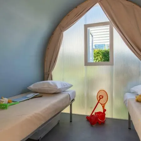 Le Rouge Gorge **** 10' Puy Du Fou 4*