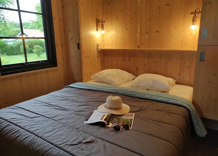 Le Rouge Gorge **** 10' Puy Du Fou Kemping