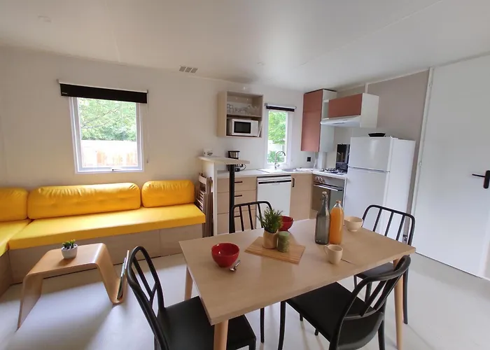 Le Rouge Gorge **** 10' Puy Du Fou Kemping