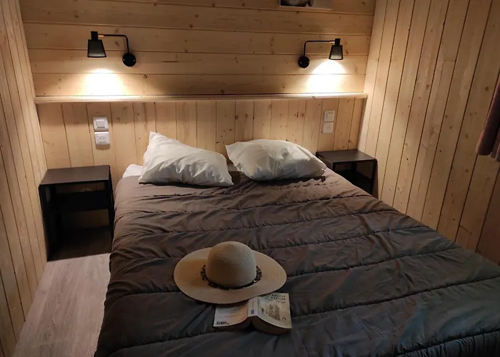 Le Rouge Gorge **** 10' Puy Du Fou Kemping