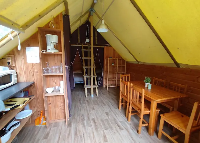 Le Rouge Gorge **** 10' Puy Du Fou Saint-Laurent-sur-Sèvre