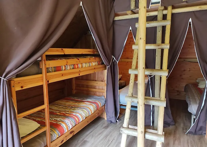 Le Rouge Gorge **** 10' Puy Du Fou 4*