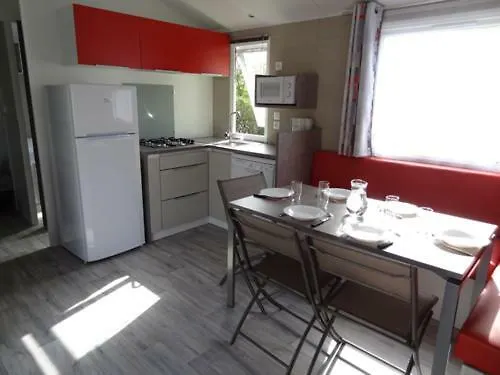 Kemping Le Rouge Gorge **** 10' Puy Du Fou