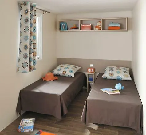 Le Rouge Gorge **** 10' Puy Du Fou