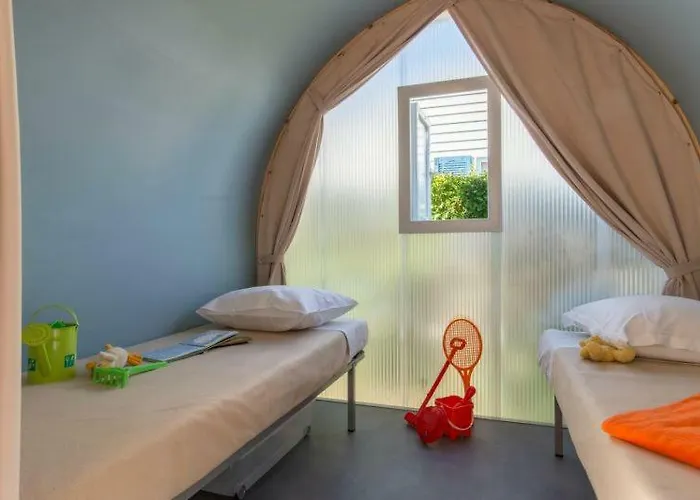 Le Rouge Gorge **** 10' Puy Du Fou 4*