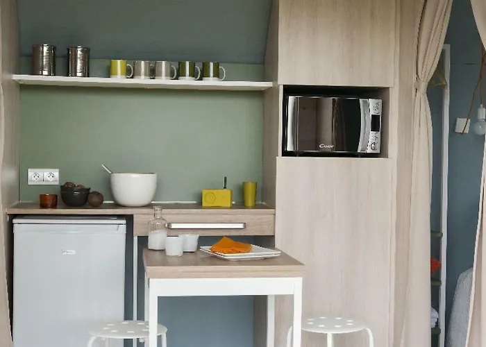 Le Rouge Gorge **** 10' Puy Du Fou Kemping