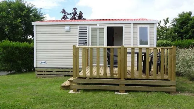 Le Rouge Gorge **** 10' Puy Du Fou