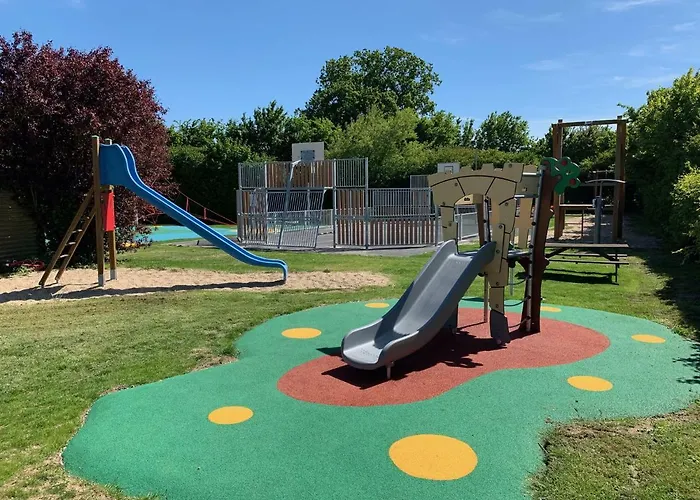 Le Rouge Gorge **** 10' Puy Du Fou