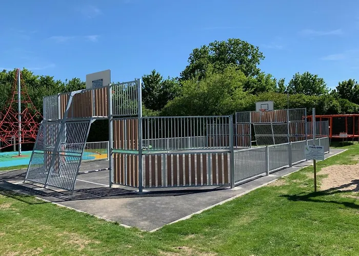 Le Rouge Gorge **** 10' Puy Du Fou 4* Saint-Laurent-sur-Sèvre