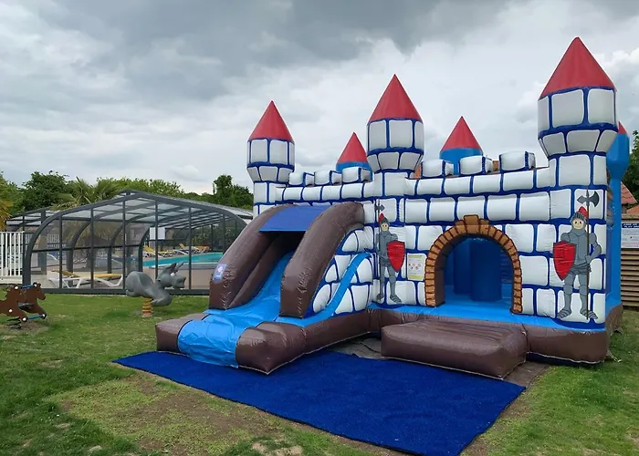 Le Rouge Gorge **** 10' Puy Du Fou Kemping